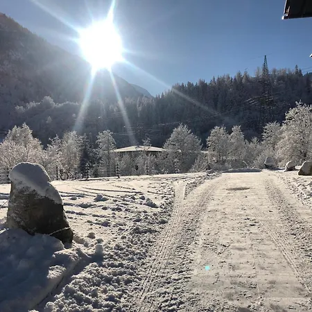 Alpinresort 3 Апартаменти *